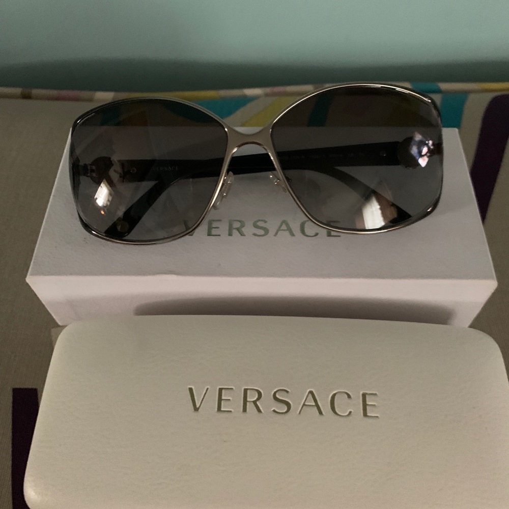 Versace sunnies